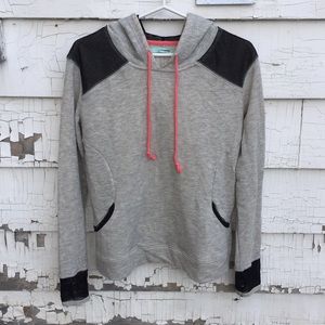 Maurice’s Gray Sweatshirt- Sporty Style- M